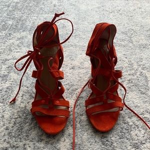 Women’s stack heel lace up shoes